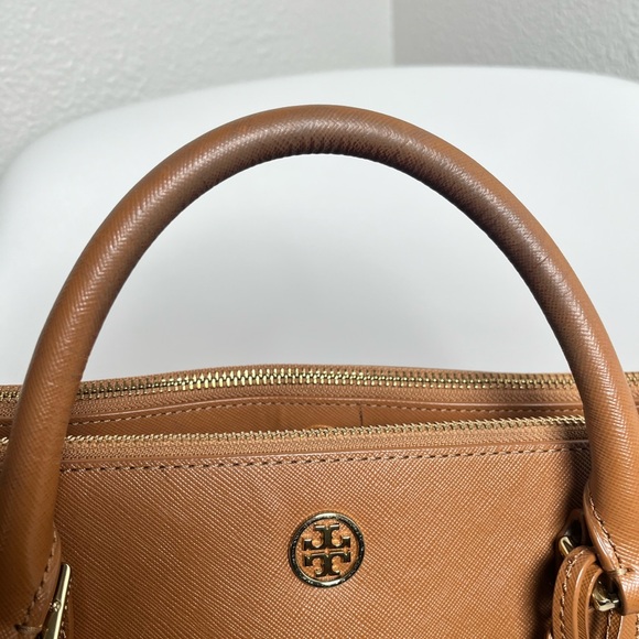 Tory Burch brown Robinson double zip tote bag - Picture 12 of 15